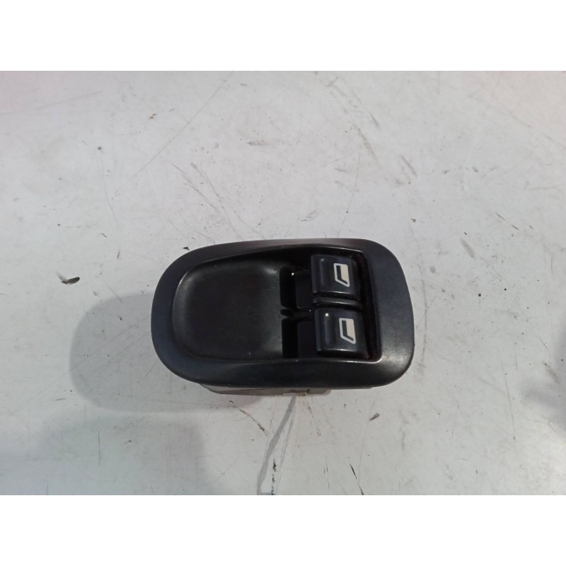 Recambio de mando elevalunas delantero izquierdo para peugeot 206 hatchback (2a/c) 1.1 i referencia OEM IAM   