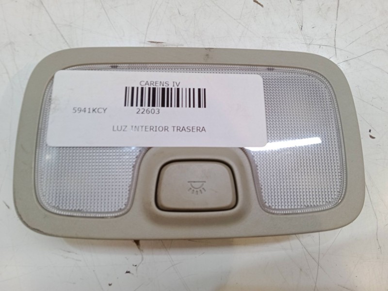 Recambio de luz interior trasera para kia carens iv 1.7 crdi referencia OEM IAM   