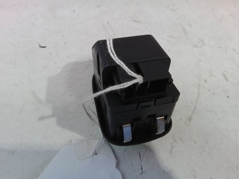 Recambio de mando elevalunas delantero izquierdo para peugeot 206 hatchback (2a/c) 1.1 i referencia OEM IAM   