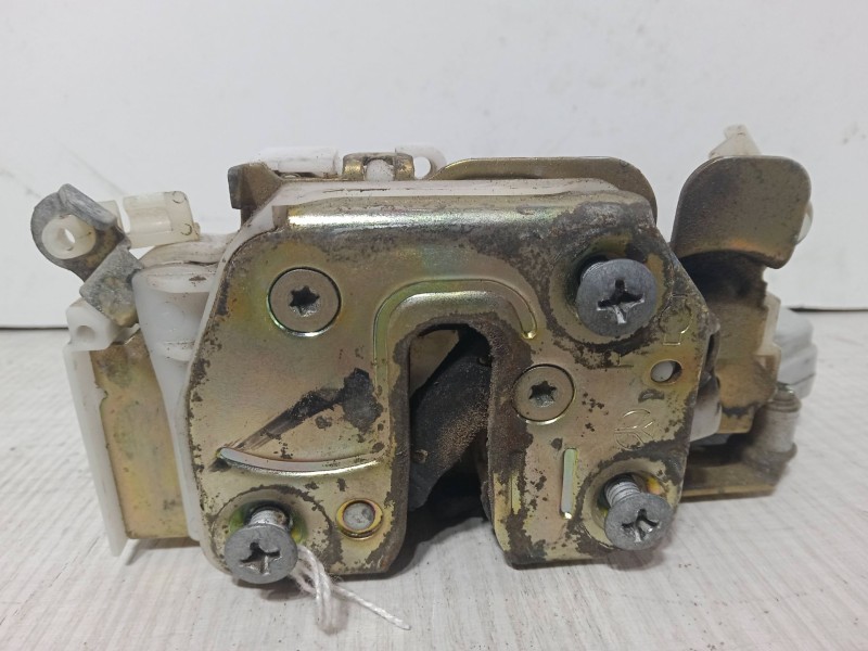 Recambio de cerradura puerta delantera derecha para nissan primera hatchback (p11) 1.6 16v referencia OEM IAM   