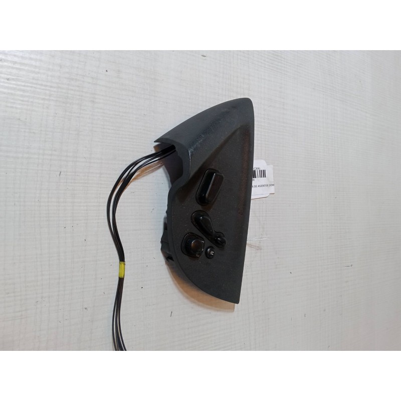 Recambio de mando regulador de asientos derecho para mercedes-benz clk (c209) clk 270 cdi (209.316) referencia OEM IAM   
