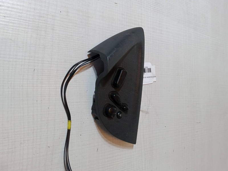 Recambio de mando regulador de asientos derecho para mercedes-benz clk (c209) clk 270 cdi (209.316) referencia OEM IAM   