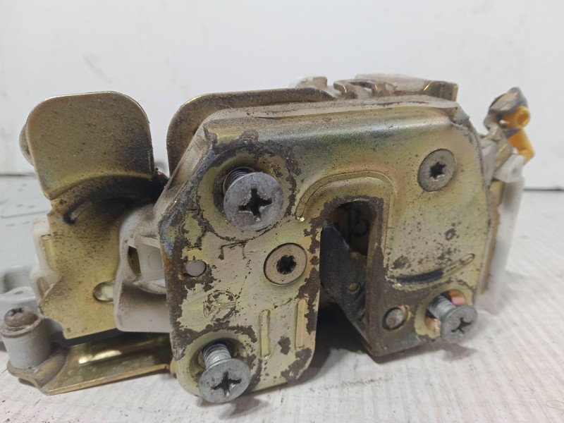 Recambio de cerradura puerta delantera izquierda para nissan primera hatchback (p11) 1.6 16v referencia OEM IAM   