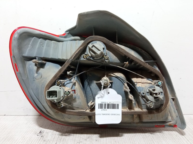 Recambio de piloto trasero derecho para toyota yaris (_p1_) 1.0 (scp10_) referencia OEM IAM   