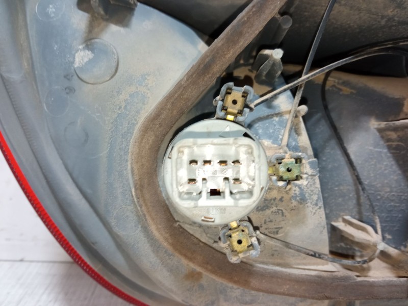 Recambio de piloto trasero derecho para toyota yaris (_p1_) 1.0 (scp10_) referencia OEM IAM   