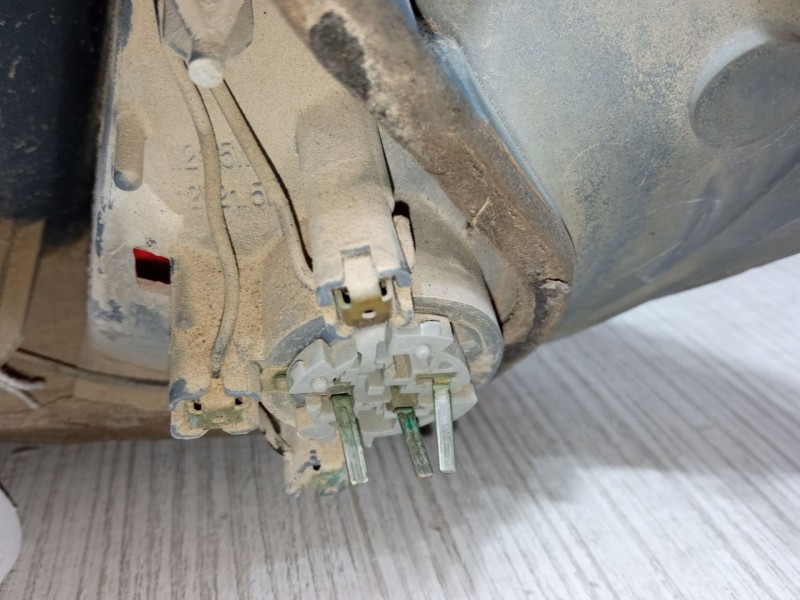 Recambio de piloto trasero izquierdo para toyota yaris (_p1_) 1.0 (scp10_) referencia OEM IAM   