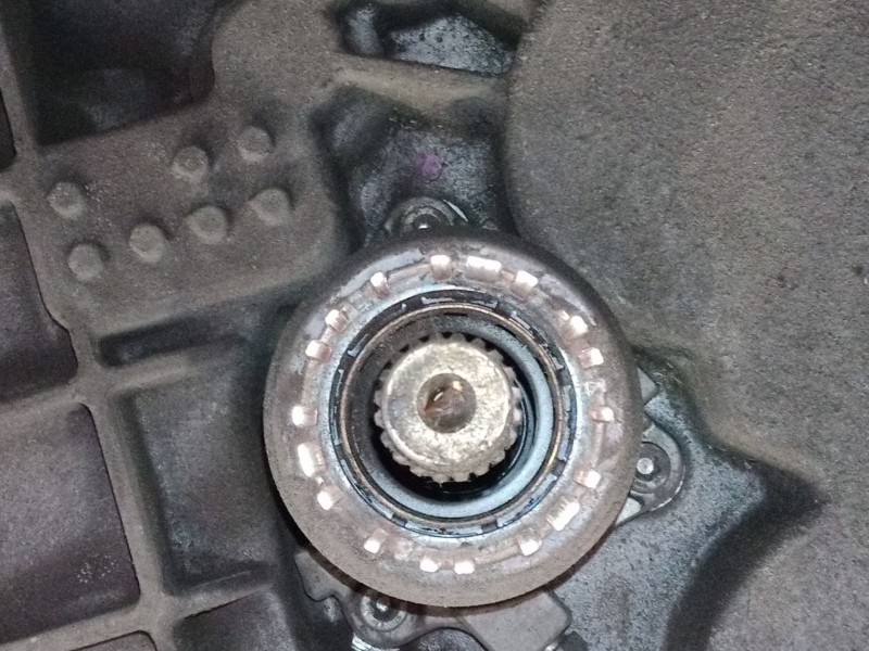 Recambio de caja de cambios manual 6 velocidades para opel zafira / zafira family b (a05) 1.9 cdti (m75) referencia OEM IAM 5519