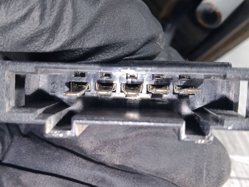 Recambio de retrovisor electrico izquierdo para volkswagen golf iii (1h1) 1.8 referencia OEM IAM   