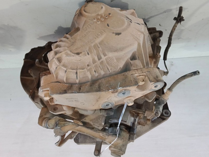 Recambio de caja de cambios manual 6 velocidades para opel zafira / zafira family b (a05) 1.9 cdti (m75) referencia OEM IAM 5519