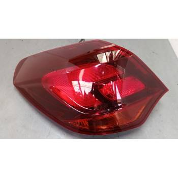PILOTO TRASERO IZQUIERDO 084421971L 
