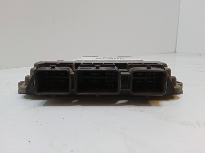 Recambio de centralita motor uce para renault scénic ii (jm0/1_) 1.9 dci (jm0g, jm12, jm1g, jm2c) referencia OEM IAM 0281011390 