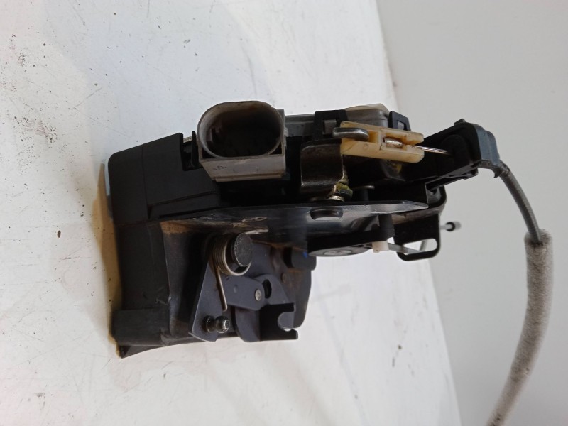 Recambio de cerradura puerta trasera izquierda para bmw x5 (e53) 3.0 d referencia OEM IAM   