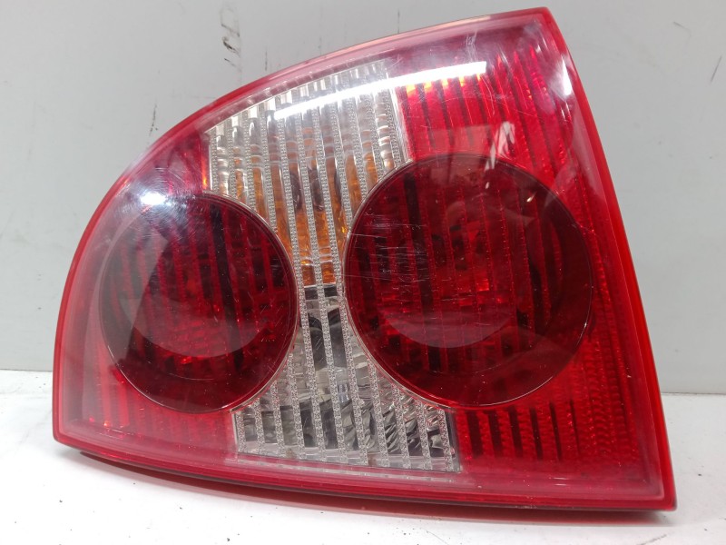 Recambio de piloto trasero derecho para volkswagen passat b5.5 (3b3) 1.9 tdi referencia OEM IAM   