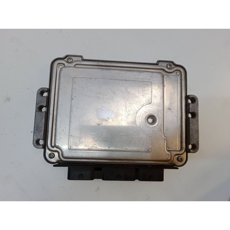 Recambio de centralita motor uce para renault scénic ii (jm0/1_) 1.9 dci (jm0g, jm12, jm1g, jm2c) referencia OEM IAM 0281011390 