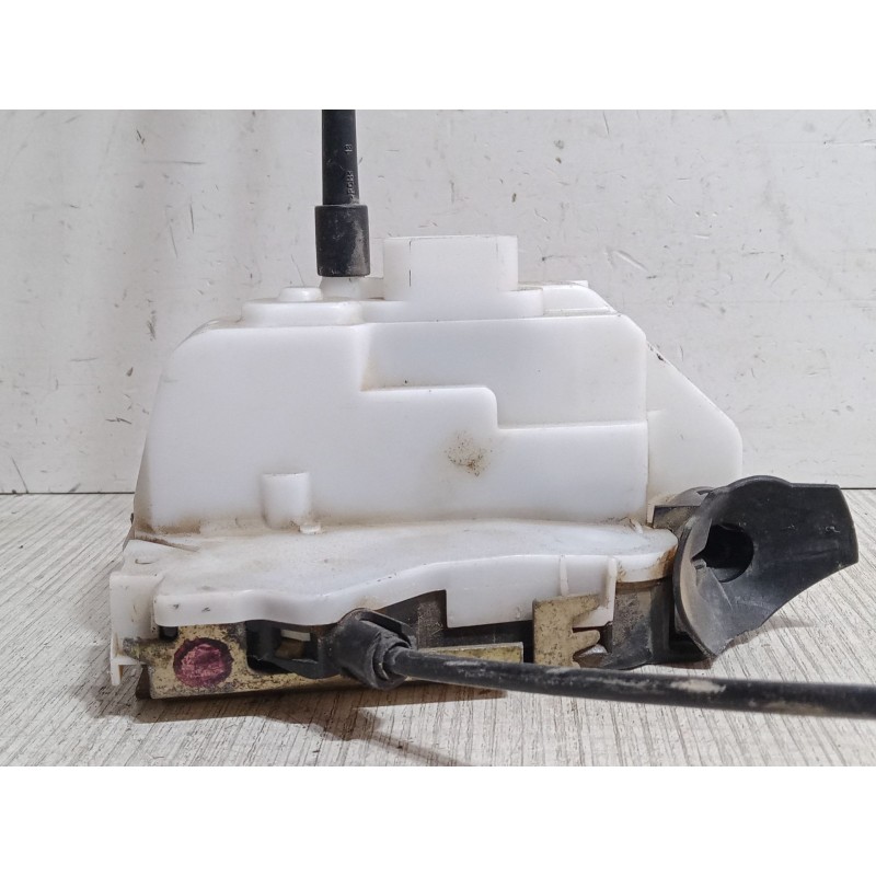 Recambio de cerradura puerta delantera izquierda para renault laguna ii (bg0/1_) 1.9 dci (bg1a, bg1w, bg0g) referencia OEM IAM  