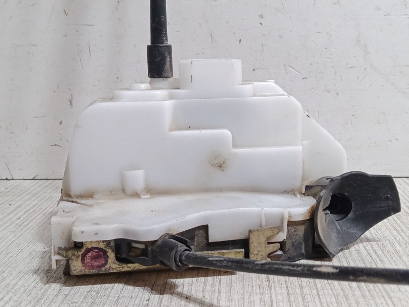 Recambio de cerradura puerta delantera izquierda para renault laguna ii (bg0/1_) 1.9 dci (bg1a, bg1w, bg0g) referencia OEM IAM  