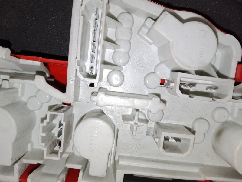 Recambio de piloto trasero derecho para volkswagen passat b5.5 (3b3) 1.9 tdi referencia OEM IAM   