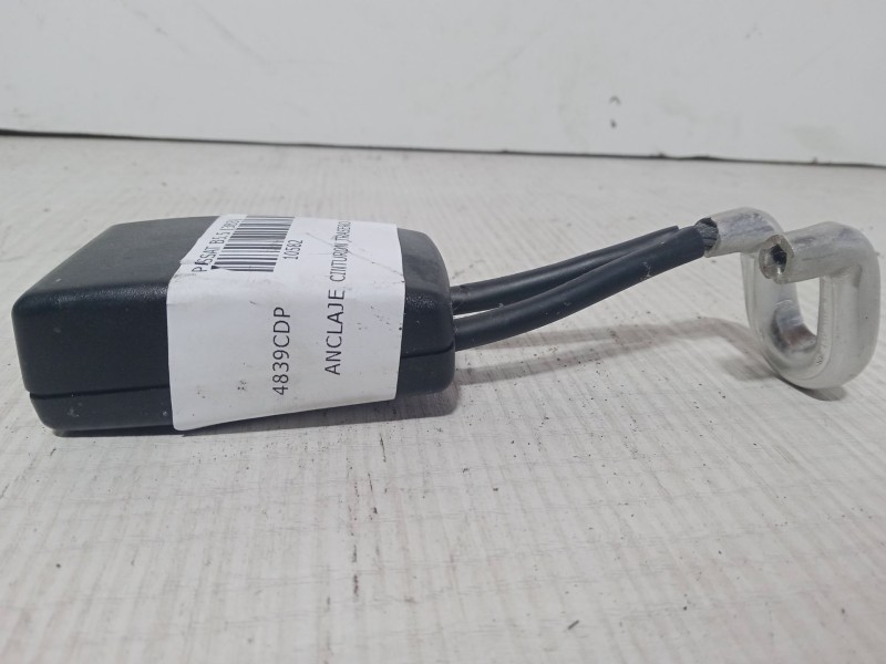 Recambio de anclaje cinturon trasero derecho para volkswagen passat b5.5 (3b3) 1.9 tdi referencia OEM IAM   