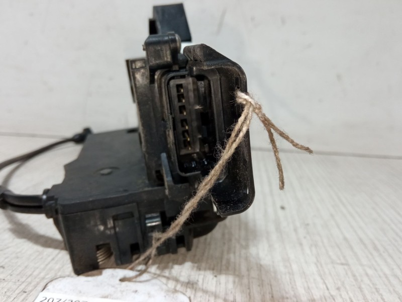 Recambio de cerradura puerta delantera derecha para peugeot 207/207+ (wa_, wc_) 1.4 referencia OEM IAM 24094158  