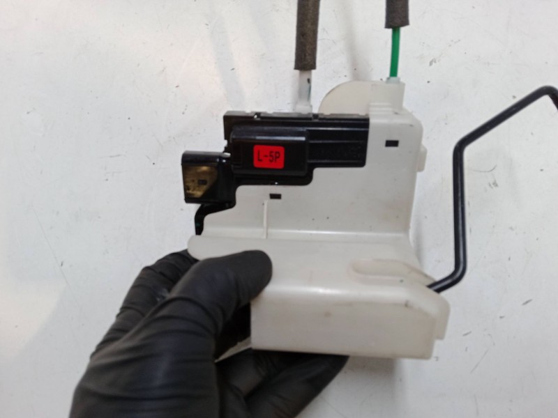 Recambio de cerradura puerta trasera izquierda para hyundai i10 ii (ba, ia) 1.0 referencia OEM IAM 81410b9020  