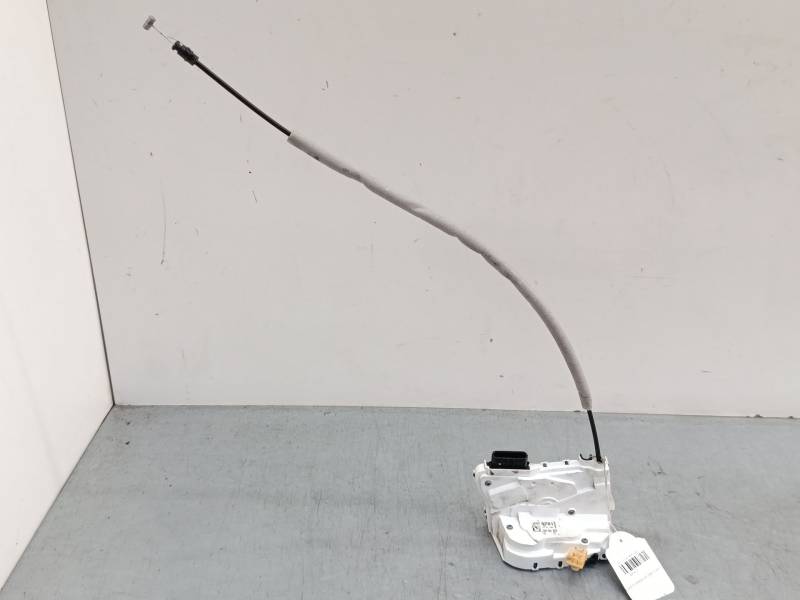 CERRADURA PUERTA DELANTERA DERECHA 104845781 