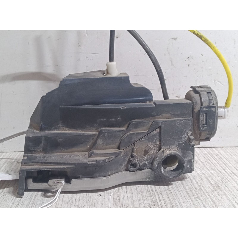 Recambio de cerradura puerta delantera derecha para mercedes-benz clase a (w168) a 170 cdi (168.009, 168.109) referencia OEM IAM