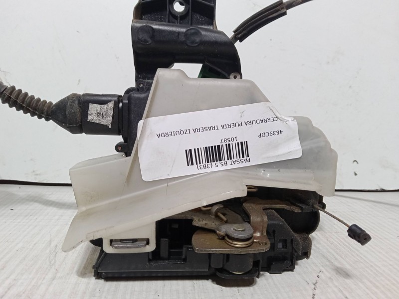 Recambio de cerradura puerta trasera izquierda para volkswagen passat b5.5 (3b3) 1.9 tdi referencia OEM IAM   