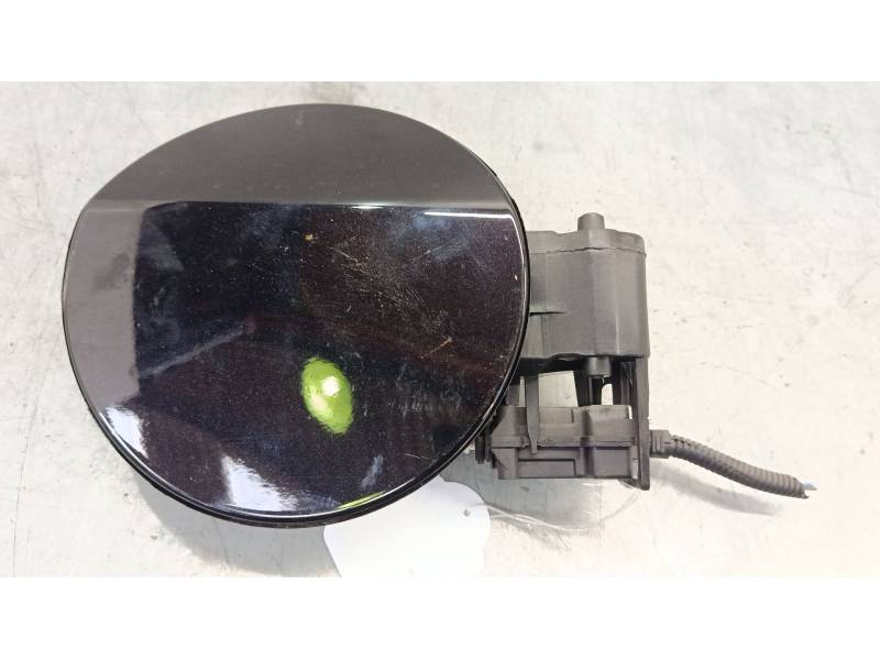 TAPA EXTERIOR COMBUSTIBLE 