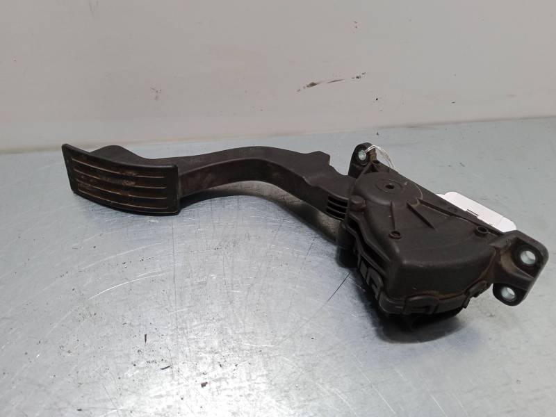 PEDAL ACELERADOR 