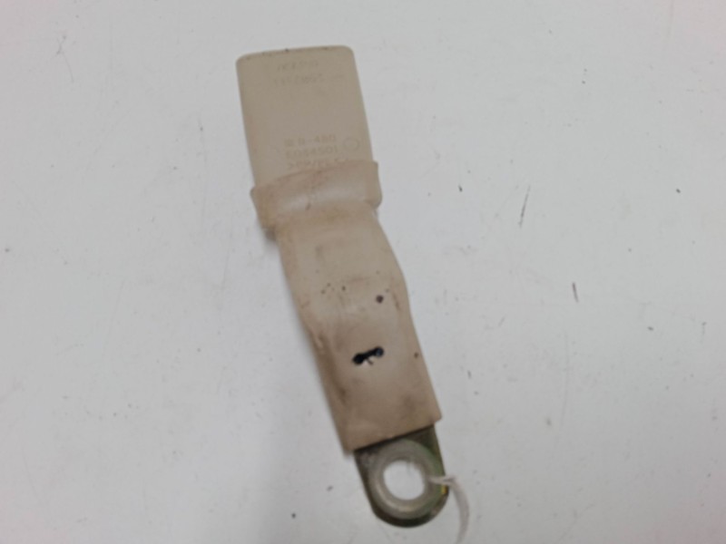 Recambio de anclaje cinturon trasero derecho para lexus rx (_u3_) 300 (mcu35_) referencia OEM IAM   