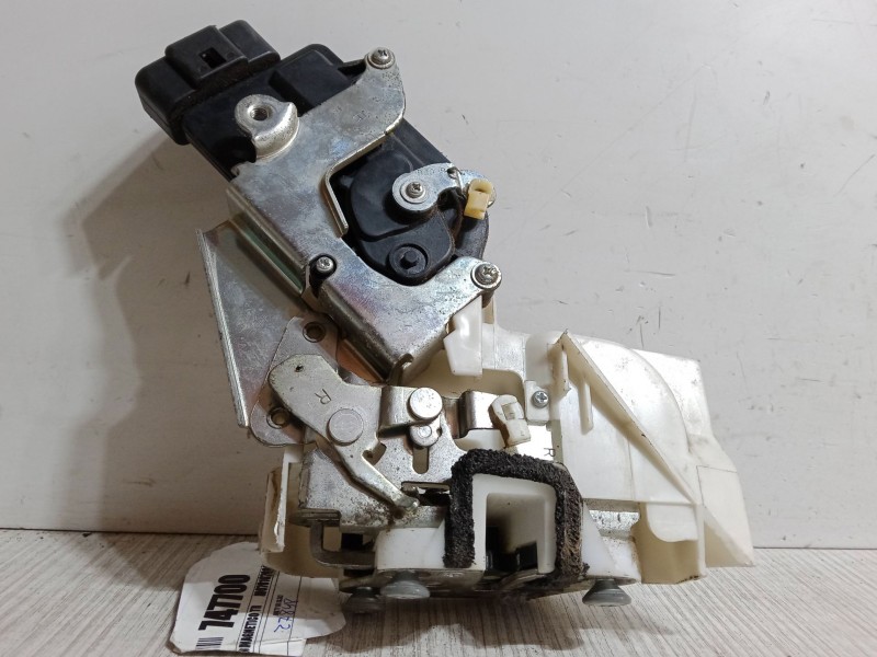 Recambio de cerradura puerta trasera derecha para subaru justy iii (g3x) 1.5 awd (g3x413) referencia OEM IAM   