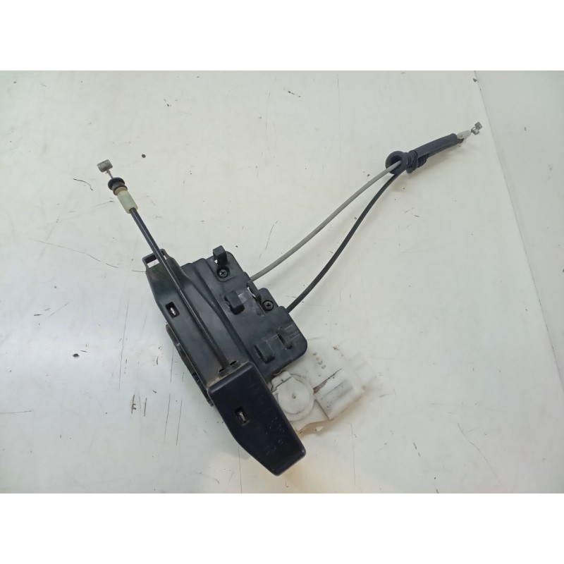 Recambio de cerradura puerta delantera derecha para kia carens iii monospace (un) 2.0 crdi 140 referencia OEM IAM   