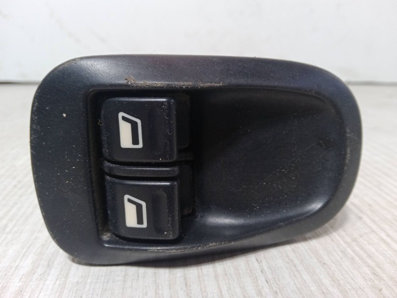 Recambio de mando elevalunas central para peugeot 206 hatchback (2a/c) 1.4 i referencia OEM IAM   