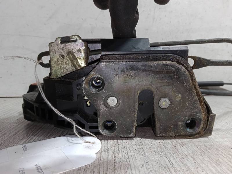 CERRADURA PUERTA DELANTERA IZQUIERDA 