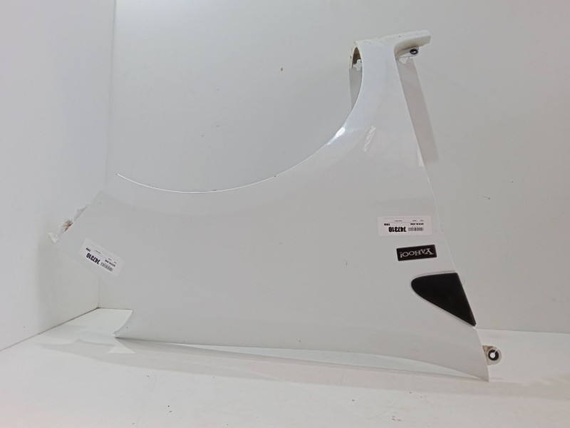 Recambio de aleta delantera derecha para renault clio iii (br0/1, cr0/1) 1.2 16v (br02, br0j, br11, cr02, cr0j, cr11) referencia