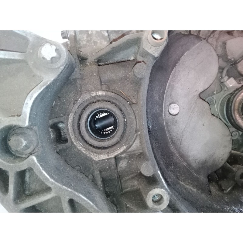 Recambio de caja de cambios manual 6 velocidades para opel zafira b furgoneta/monovolumen (a05) 1.9 cdti van (m75) referencia OE