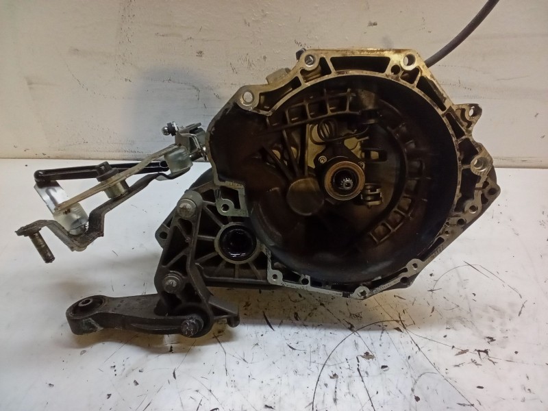 Recambio de caja de cambios manual 5 velocidades para opel corsa c (x01) 1.0 (f08, f68) referencia OEM IAM 400209233  R90