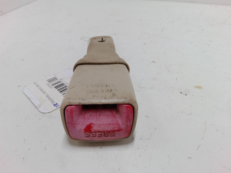 Recambio de anclaje con pretensor trasero izquierdo para lexus rx (_u3_) 300 (mcu35_) referencia OEM IAM   