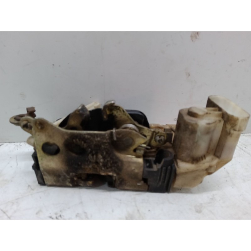 Recambio de cerradura puerta delantera izquierda para alfa romeo 145 (930_) 1.9 jtd (930.a4b) referencia OEM IAM   
