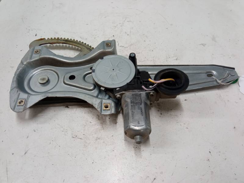 ELEVALUNAS ELECTRICO TRASERO IZQUIERDO 857100D100 