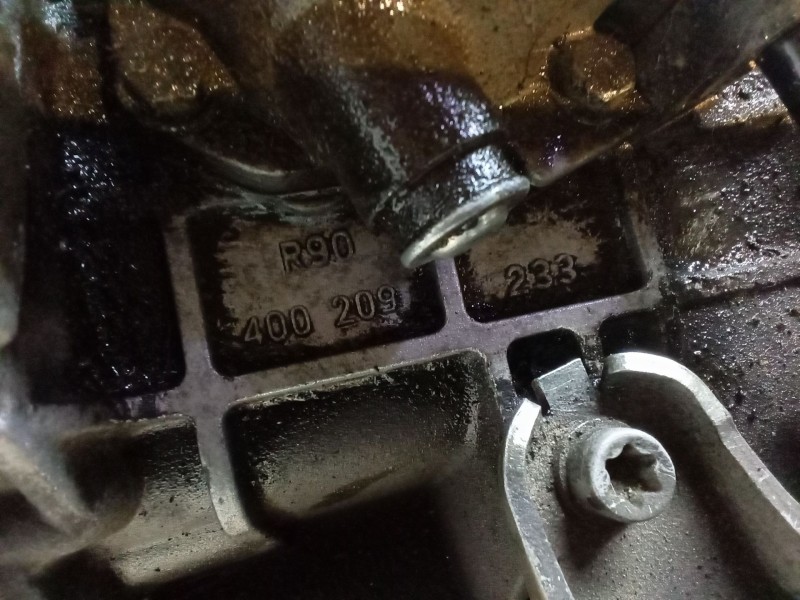 Recambio de caja de cambios manual 5 velocidades para opel corsa c (x01) 1.0 (f08, f68) referencia OEM IAM 400209233  R90