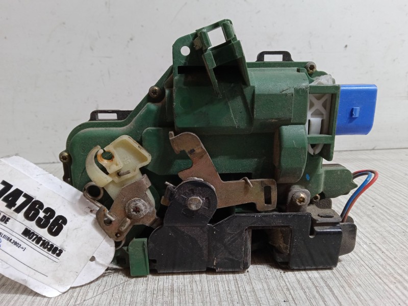 Recambio de cerradura puerta delantera izquierda para seat ibiza iii (6l1) 1.4 16v referencia OEM IAM   