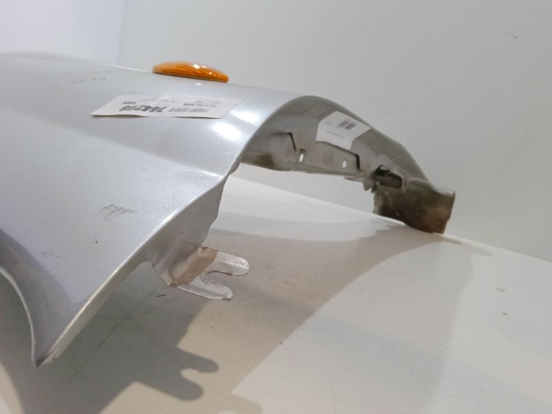 Recambio de aleta delantera derecha para nissan almera ii (n16) 1.5 referencia OEM IAM   