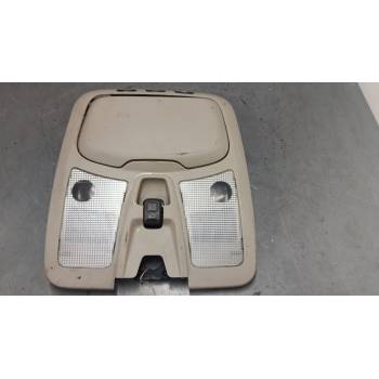 LUZ INTERIOR DELANTERA 8685433 