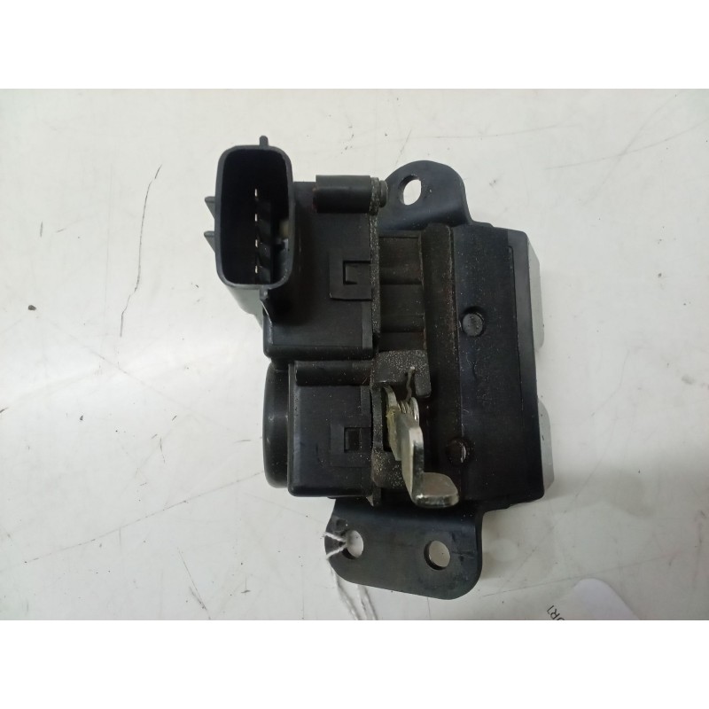 Recambio de cerradura maletero / porton para kia carens iii monospace (un) 2.0 crdi 140 referencia OEM IAM   