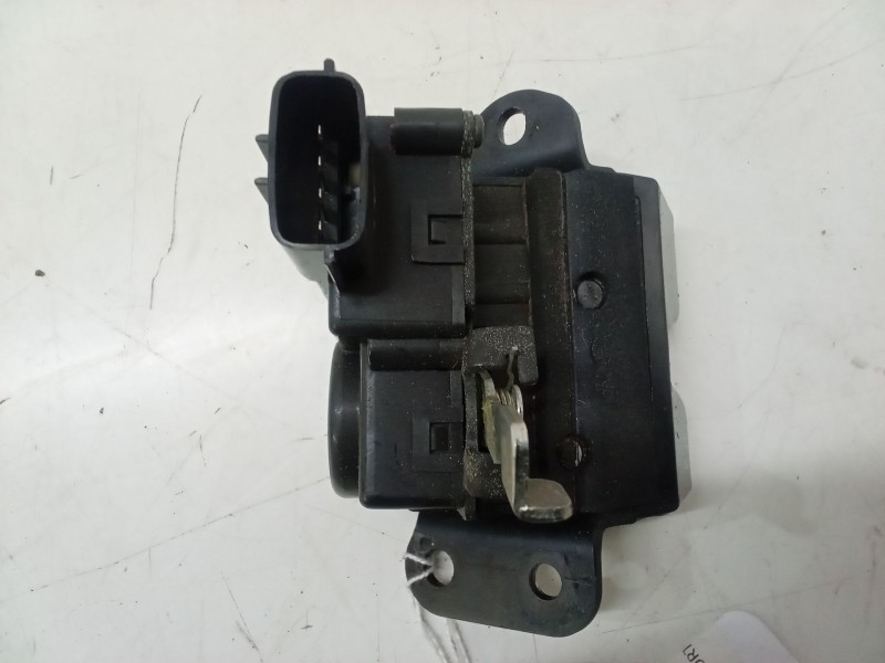 Recambio de cerradura maletero / porton para kia carens iii monospace (un) 2.0 crdi 140 referencia OEM IAM   