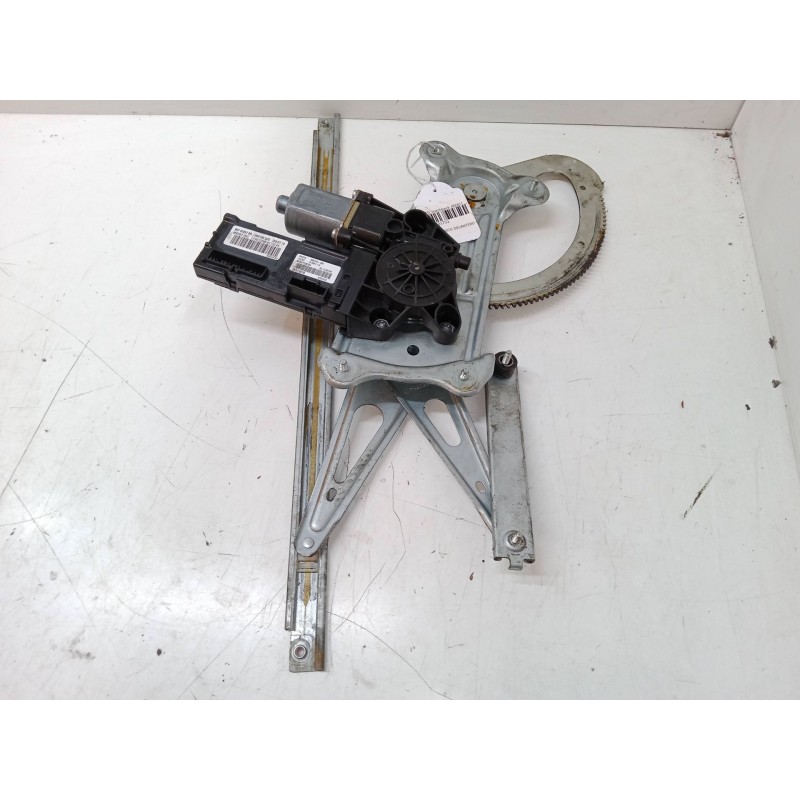 Recambio de elevalunas electrico delantero izquierdo para renault megane iii hatchback (bz0/1_, b3_) 1.6 16v (bz0h) referencia O