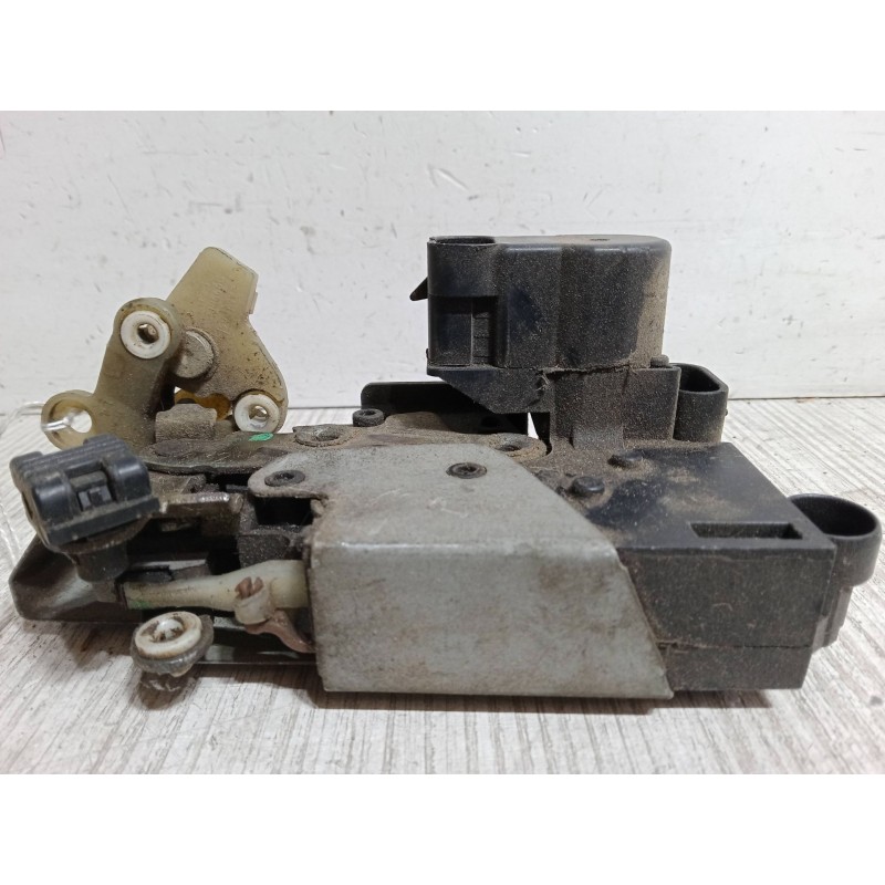 Recambio de cerradura puerta trasera izquierda para fiat bravo i (182_) 1.6 16v (182.ab) referencia OEM IAM   