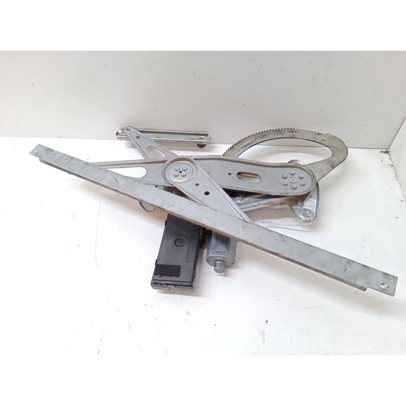 Recambio de elevalunas electrico delantero izquierdo para renault megane iii hatchback (bz0/1_, b3_) 1.6 16v (bz0h) referencia O