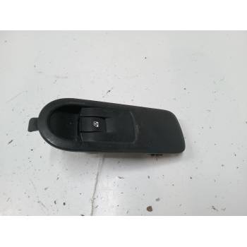 MANDO ELEVALUNAS DELANTERO DERECHO 156013740 